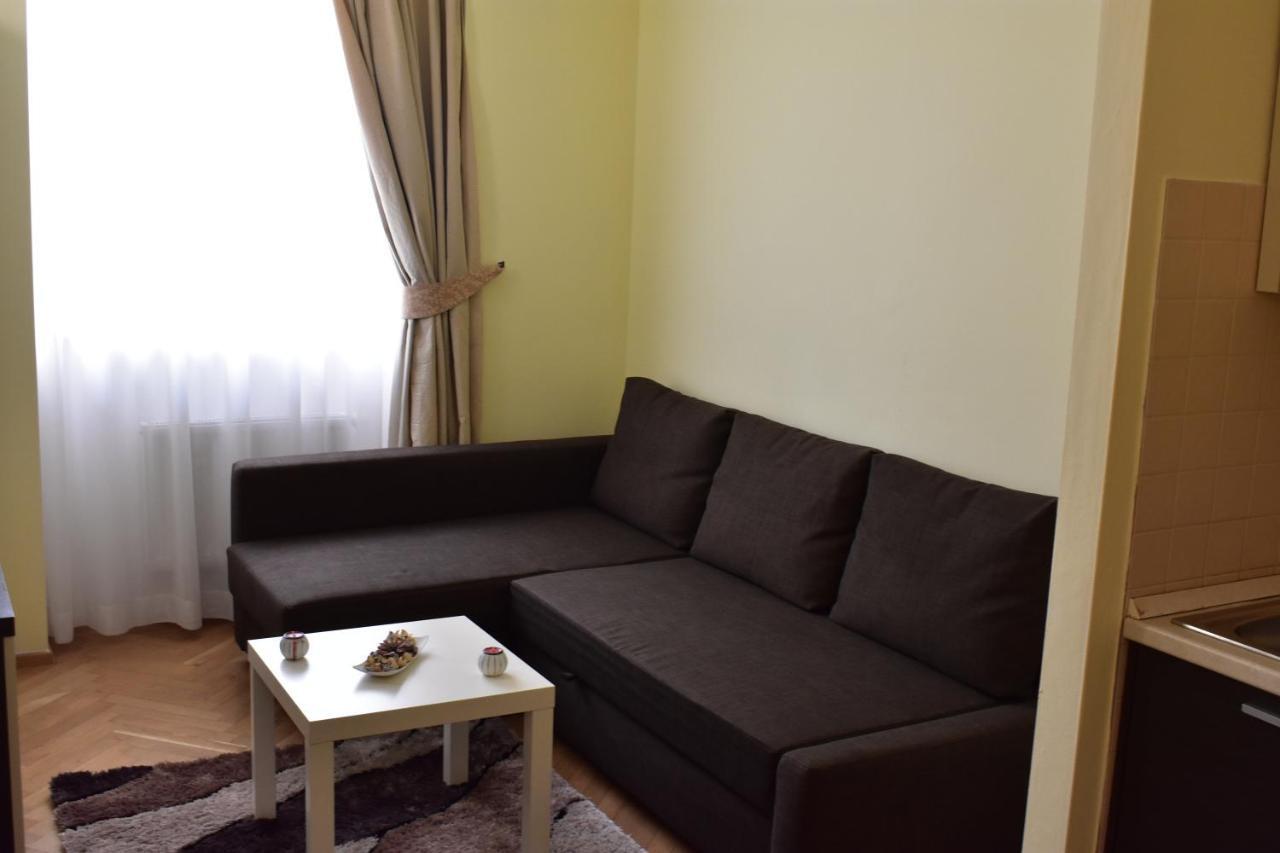 Apartment Vikroria - Halkova 5 Praha Eksteriør bilde