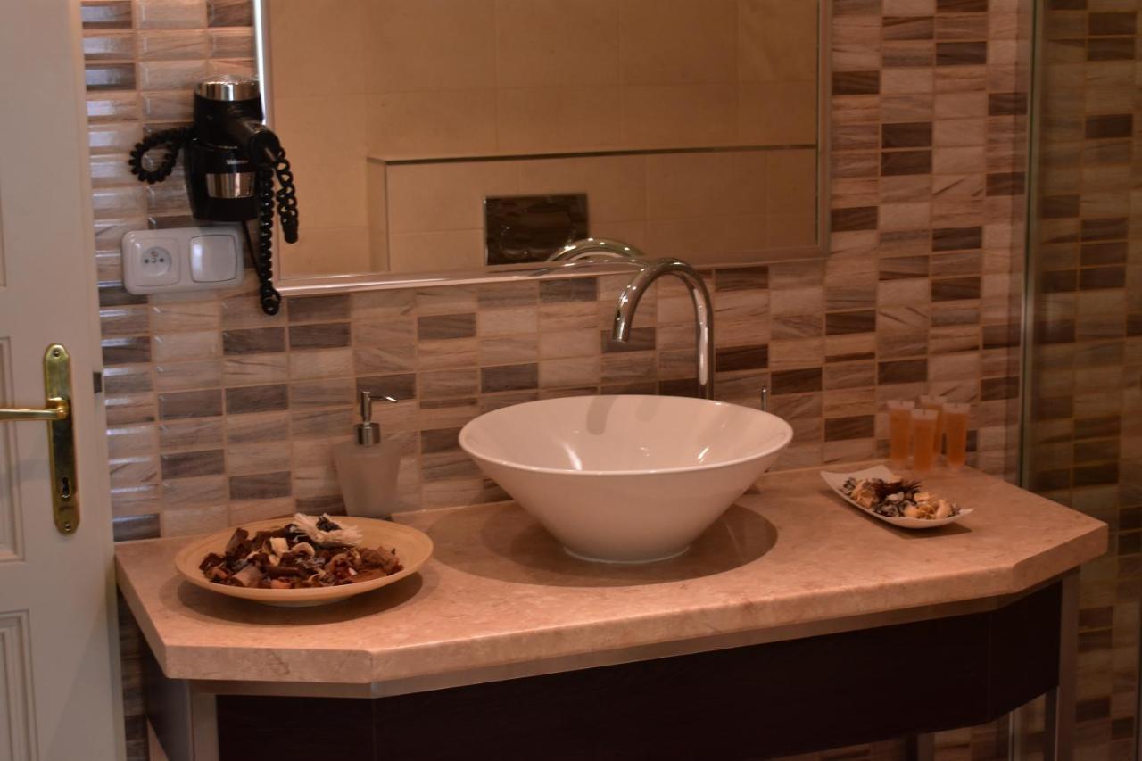 Apartment Vikroria - Halkova 5 Praha Eksteriør bilde